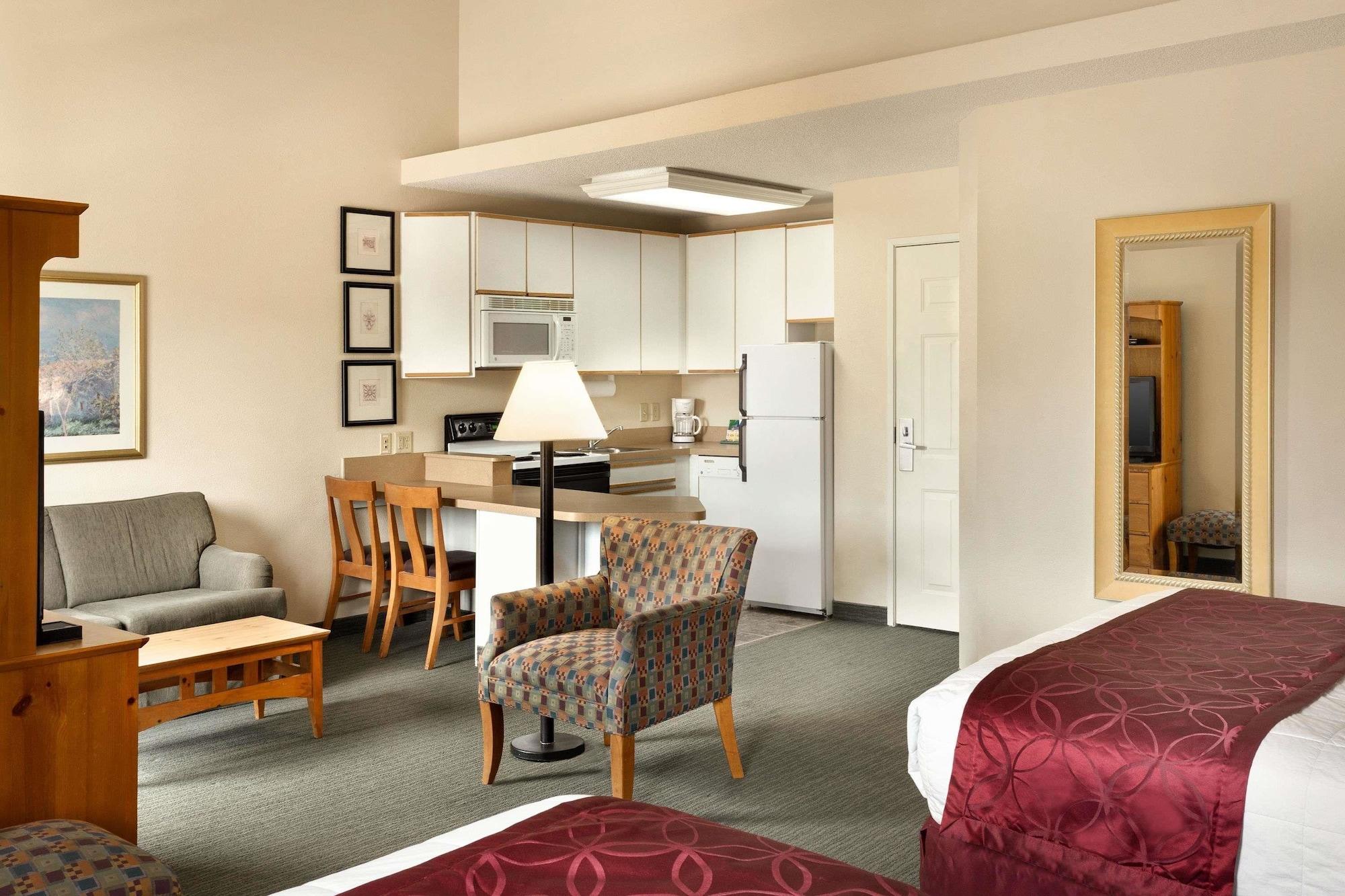 Baymont By Wyndham Wichita East Hotel Luaran gambar